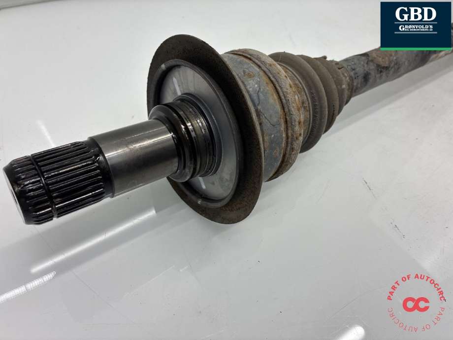 Drivaksel høyre bak, diesel/automat til BMW X5 2007-2013 (E70) (E70) (33 20 8 609 839|33 20 8 609 838|)
