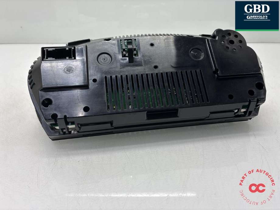 Instrumentpanel til BMW X5 2007-2013 (E70) (E70) (62 10 9 236 818|6 976 284|)