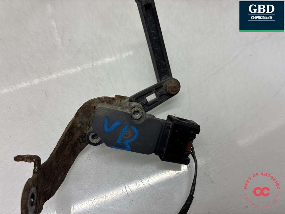 Sensor nivå, venstre bak til BMW X5 2013-2018 (F15) (F15) (37 14 6 870 200|6 870 200 02|)