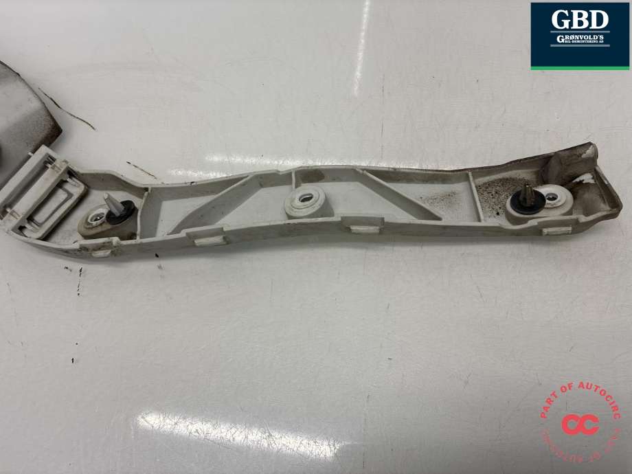 Støtfanger bak feste til Ford Kuga 2008-2012 (Type I)  (1712108|8V41-17E851-AE|)