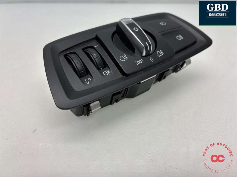 Bryter lys til BMW X1 2015-2022 (F48) (F48) (61 31 6 847 526|6847526|)