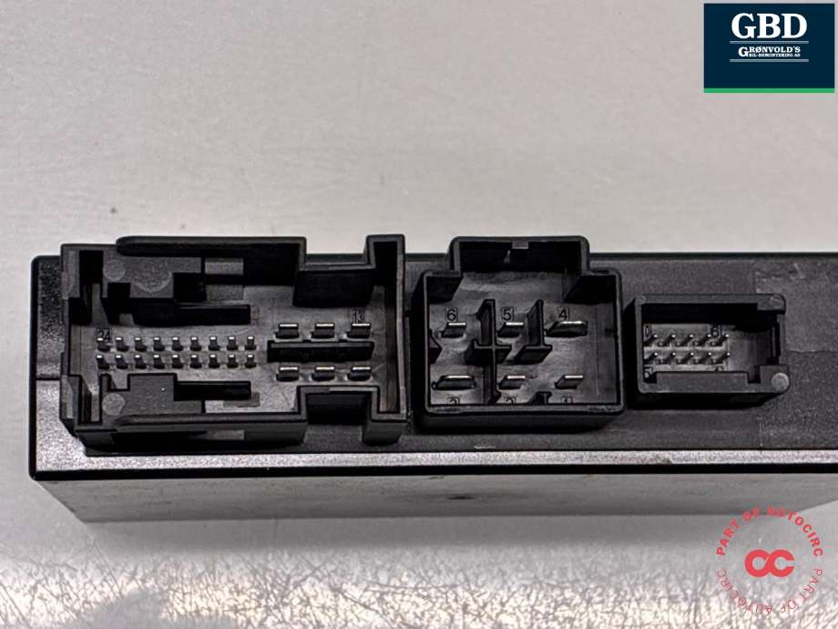 Styreenhet hengerfeste til BMW X1 2015-2022 (F48) (F48) (63 11 9 463 373|7160-9463373-01|)