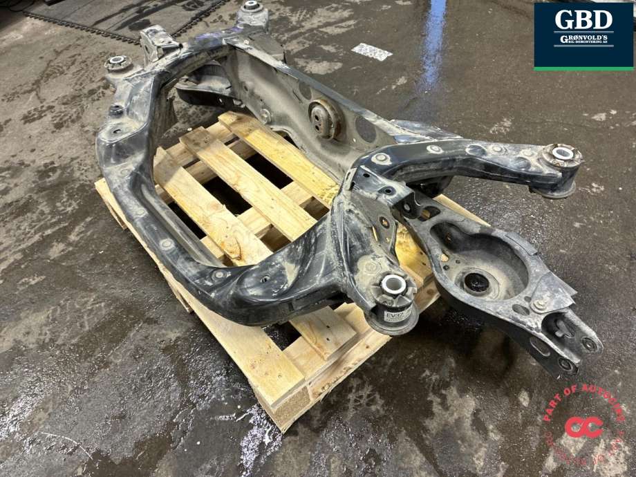 Travers bak til Toyota bZ4X 2022-->>  (5120042042|)