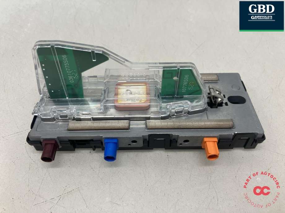 Antenne navigasjon til Volvo XC90 2015-2025 (Type II) (31346765|15W482|52510096)