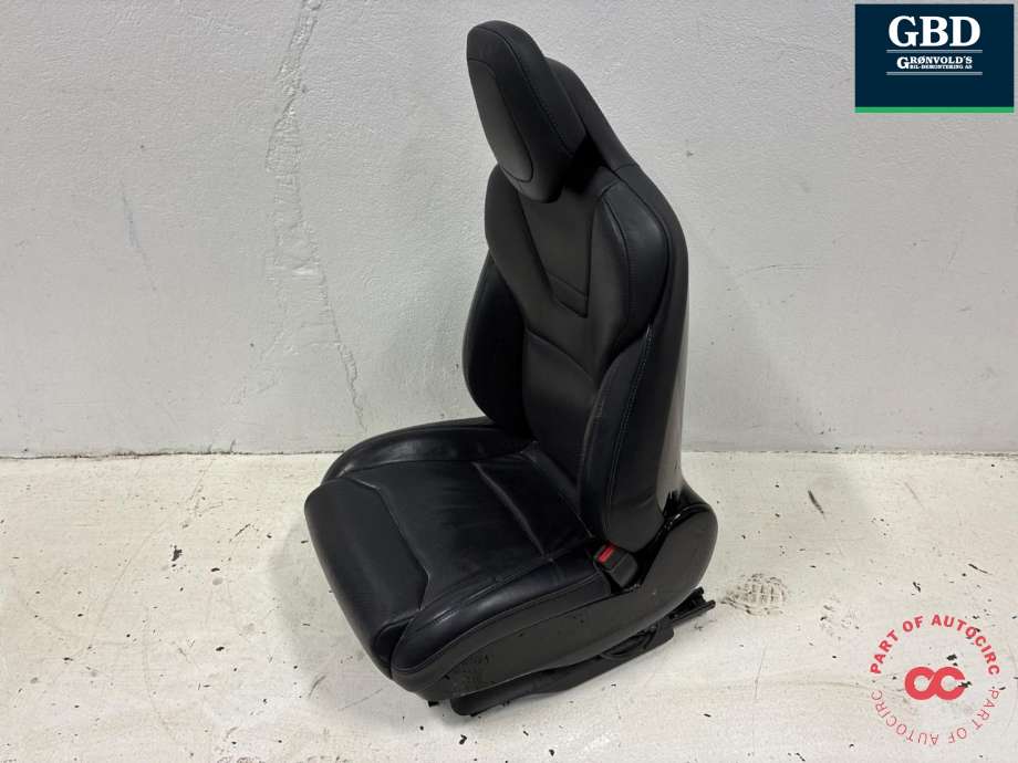 Sete foran høyre til Tesla Model X 2016-->> (1096729-05-C|1096729-05-B|1096729-05-E)