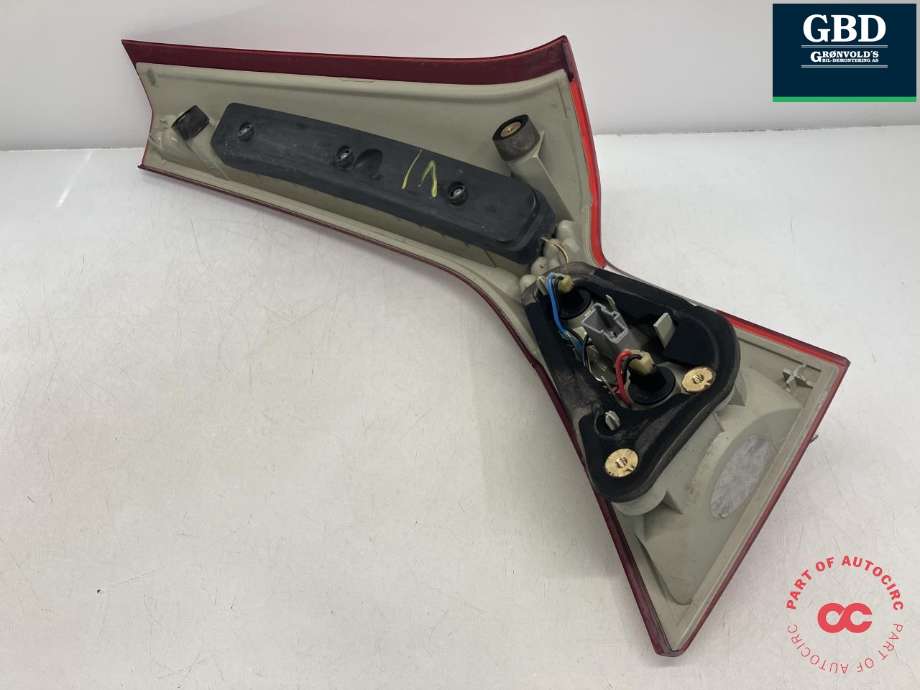 Baklykt venstre indre til Volvo V70 2007-2013 (Type III, Fase 1)  (31395068|)
