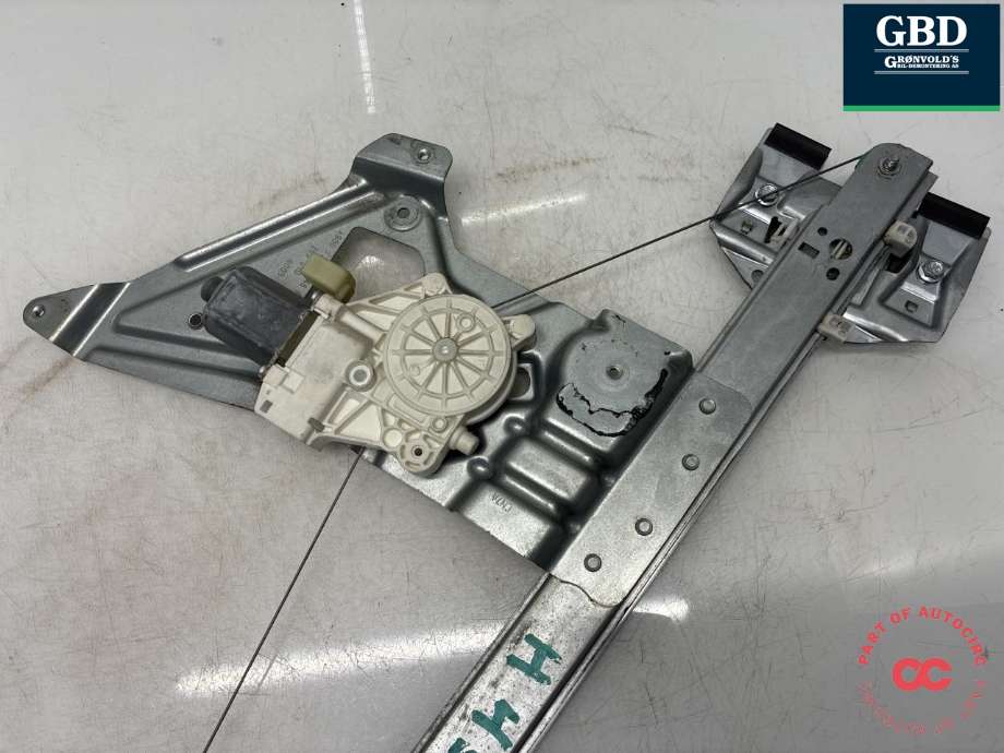 Ruteheis høyre til VW Crafter 2006-2011 (Type I, Fase 1)  (2E0 837 402|A906 720 01 46|)