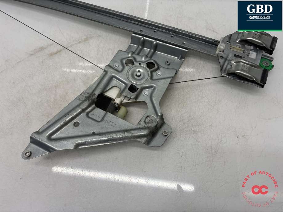Ruteheis høyre til VW Crafter 2006-2011 (Type I, Fase 1)  (2E0 837 402|A906 720 01 46|)