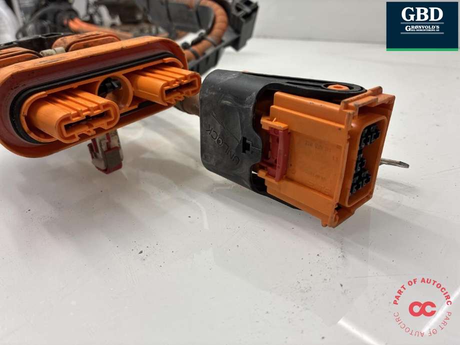 Batterilader inntak/luke til Audi Q4 e-tron 2021-->>  (89A 971 531 AC|)