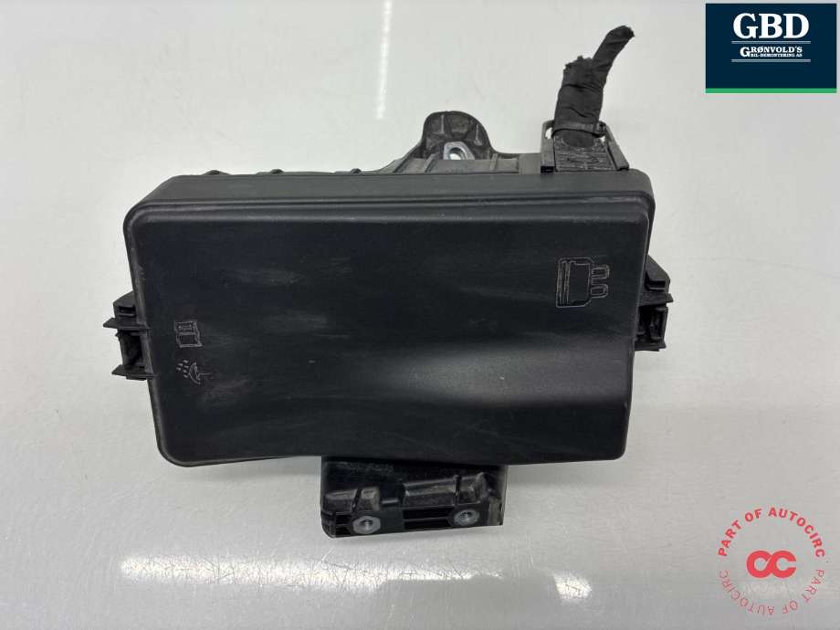 Sikringsboks motorrom til Audi Q4 e-tron 2021-->> (1EA 937 548 A|)