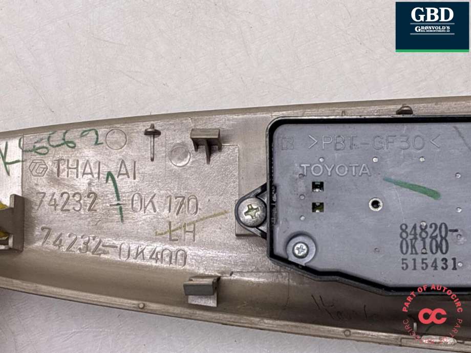 Bryter ruteheis førerdørspanel til Toyota Hilux 2006-2011  (848200K100|742320K170|)
