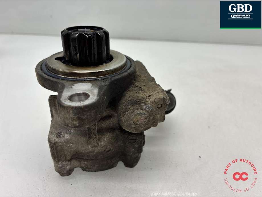 Servo pumpe mekanisk til Toyota Hilux 2006-2011  (443100K040|)