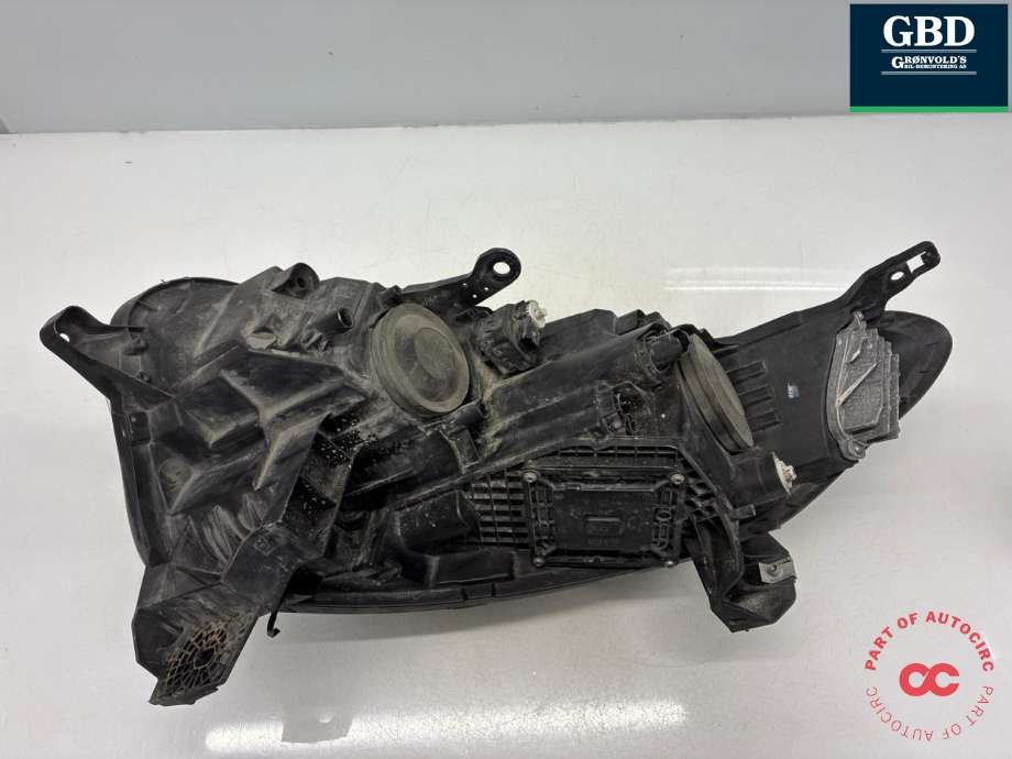 Frontlykt høyre halogen til Renault Kadjar 2015-->>  (26 01 039 03R|26010 7249 R|)