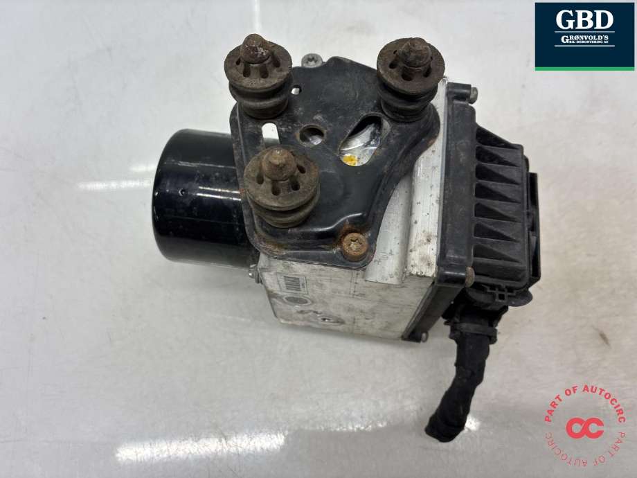 ABS sentral til VW Passat 2005-2010 (B6) (B6) (3C0 614 109 K  BEF|3C0 614 109 C|)