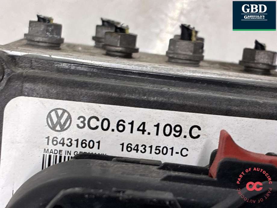 ABS sentral til VW Passat 2005-2010 (B6) (B6) (3C0 614 109 K  BEF|3C0 614 109 C|)