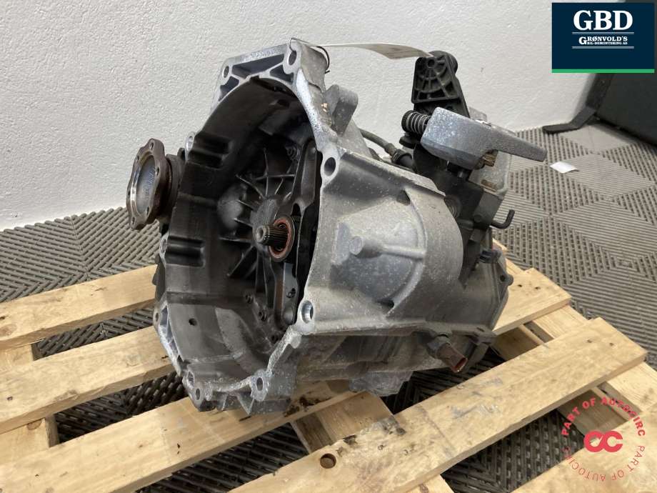 Girkasse manuell 6-trinn til VW T-Roc 2017-->>  (SEM|0AJ 300 043 D|0AJ 300 043 M)