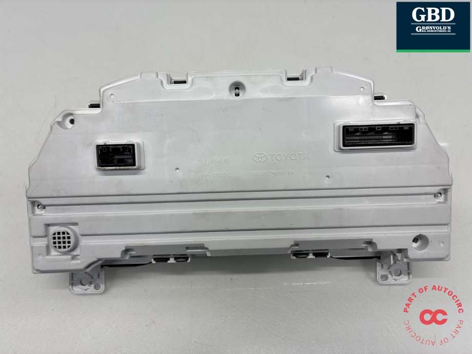 Instrumentpanel til Toyota Land Cruiser 150 2014-->> (Fase 2)  (838006BP61|)