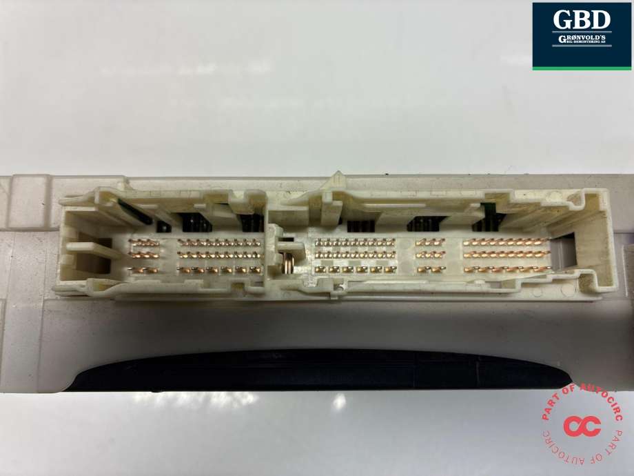 Styreenhet comfort (BCM) til Toyota Land Cruiser 150 2014-->> (Fase 2) (892206HX81|89221-60521|)