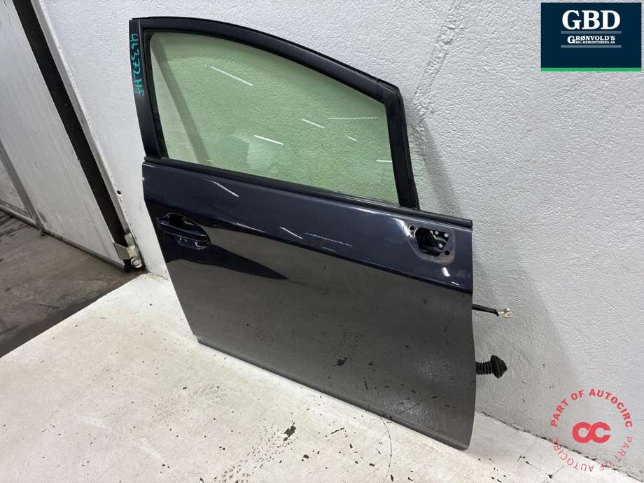 Dør høyre foran til Toyota Prius +7 2012-2020 (Type III) (stasjonsvogn) (stasjonsvogn) (6700147071|6700147070|)