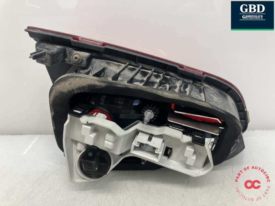 Baklykt høyre indre til VW Golf VII 2012-2017 (Fase 1)  (VALEO|5G0 945 094 AE|5G0 945 094 P|90029156)