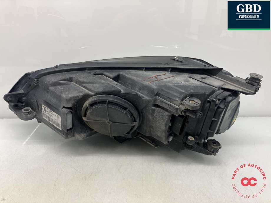 Frontlykt høyre xenon til VW Golf VII 2012-2017 (Fase 1) (VALEO|5G1 941 044|5G1 941 034|90024310)