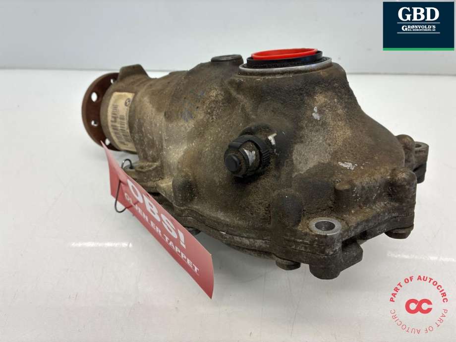 Kardang klokke foran til BMW 5-Serie 2003-2010 (E60/E61) (E60/E61) (31 50 7 555 877|7555876-05|)