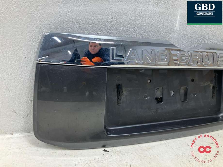 Deksel til Toyota Land Cruiser 150 2014-->> (Fase 2) (7680160471B1|)