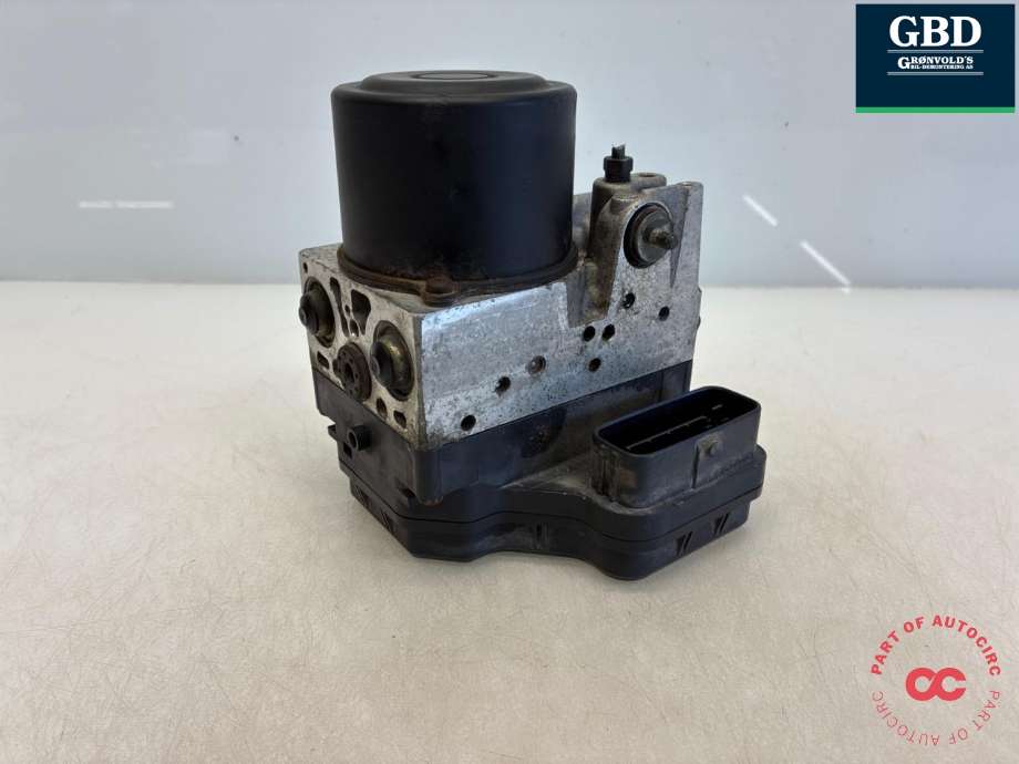 ABS sentral til Toyota RAV4 2000-2006 (Type II) (4405042131|4405042130|)