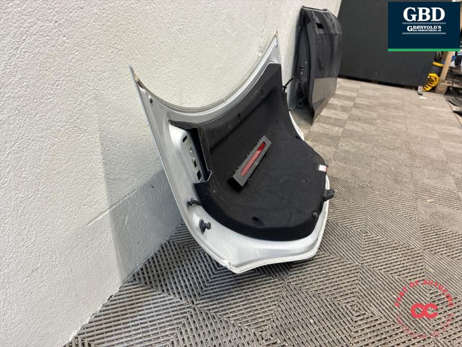 Bakluke sedan til Mercedes CLA 2013-2019 (C117) (C117) (A 117 750 00 75|)