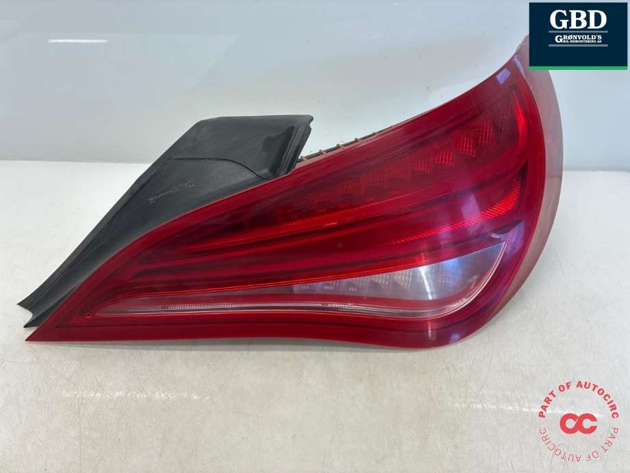 Baklykt høyre til Mercedes CLA, 2013-2019 (C117) (C117) (A 117 906 04 01)