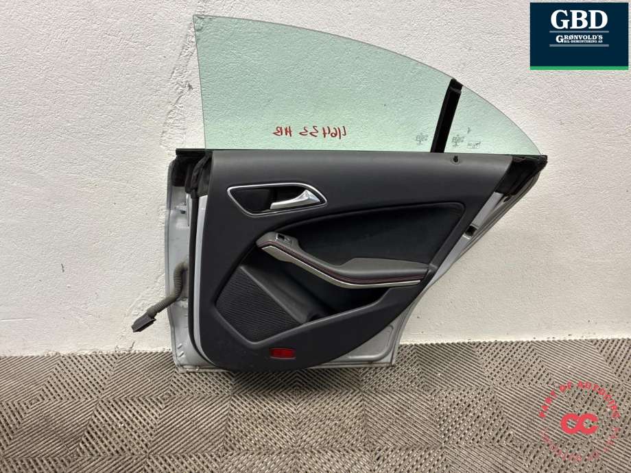 Dør høyre bak til Mercedes CLA 2013-2019 (C117) (C117) (A 117 730 02 05|)