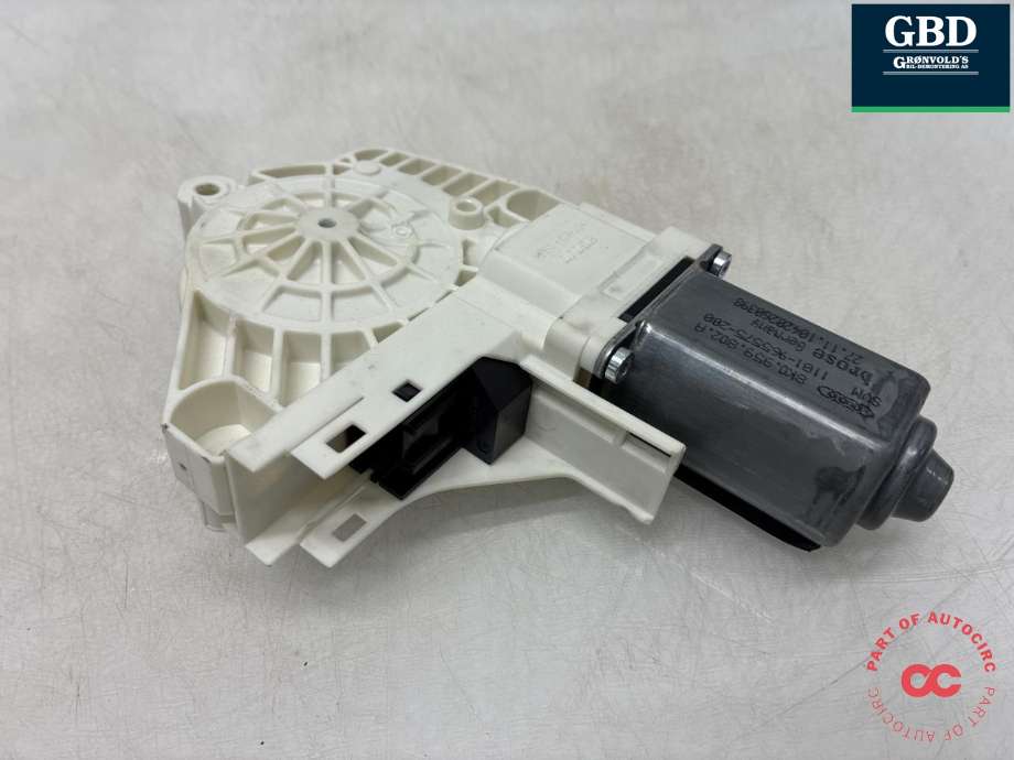 Ruteheis, kun motor, høyre foran til Audi A4 2007-2014 (Type IV) (B8) (B8) (8T0 959 802 B|8K0.959.802.A|0536010001)