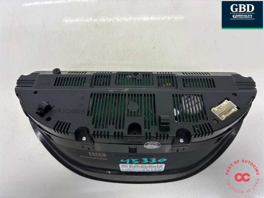 Instrumentpanel til Mercedes B-Klasse 2005-2008 (Fase 1) (W245) (W245) (A 169 540 97 47 |A 169 440 04 11 |  A 169 540 15 48|A 169 540 82 47 | A 169 540 39 48 |A 169 540 04 48|A 169 540 91 48 |A 169 440 18 11 |A 169 440 33 11 |    A 169 540 39 48)