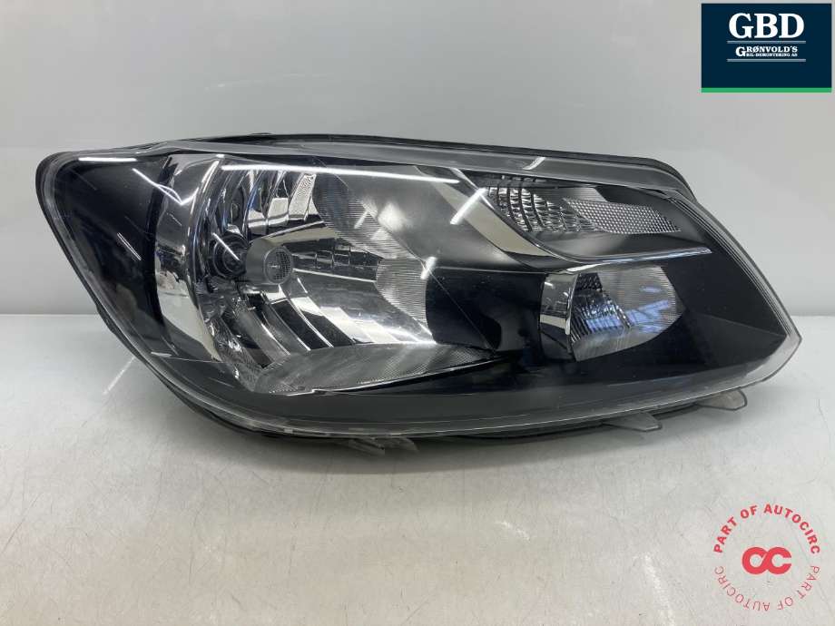 Frontlykt høyre halogen til VW Caddy 2010-2015 (Type III, Fase 2) (HELLA|2K5 941 006 A|1EL 010 551-02|)