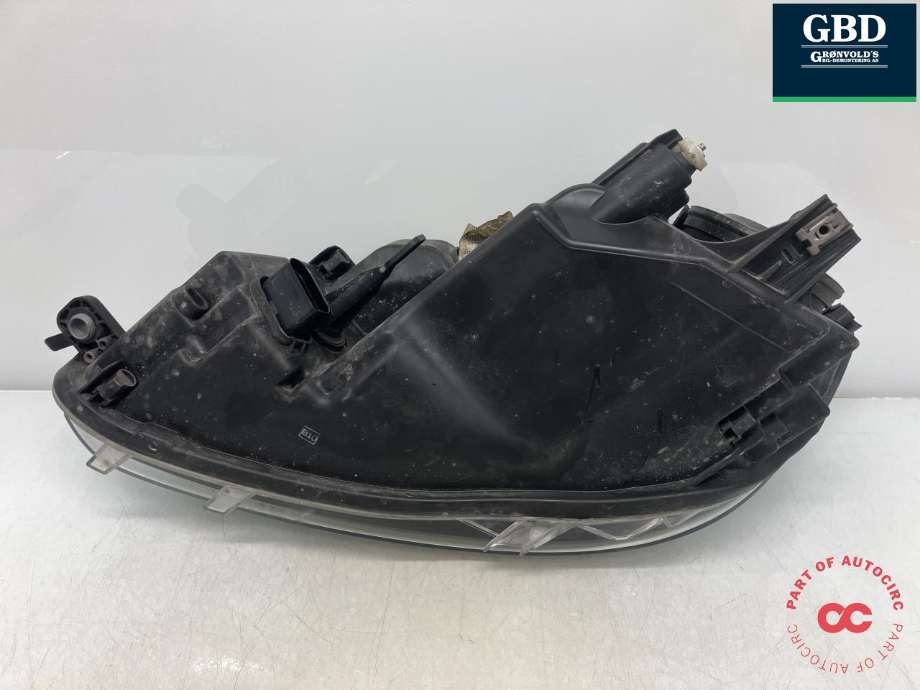 Frontlykt høyre halogen til VW Caddy 2010-2015 (Type III, Fase 2) (HELLA|2K5 941 006 A|1EL 010 551-02|)