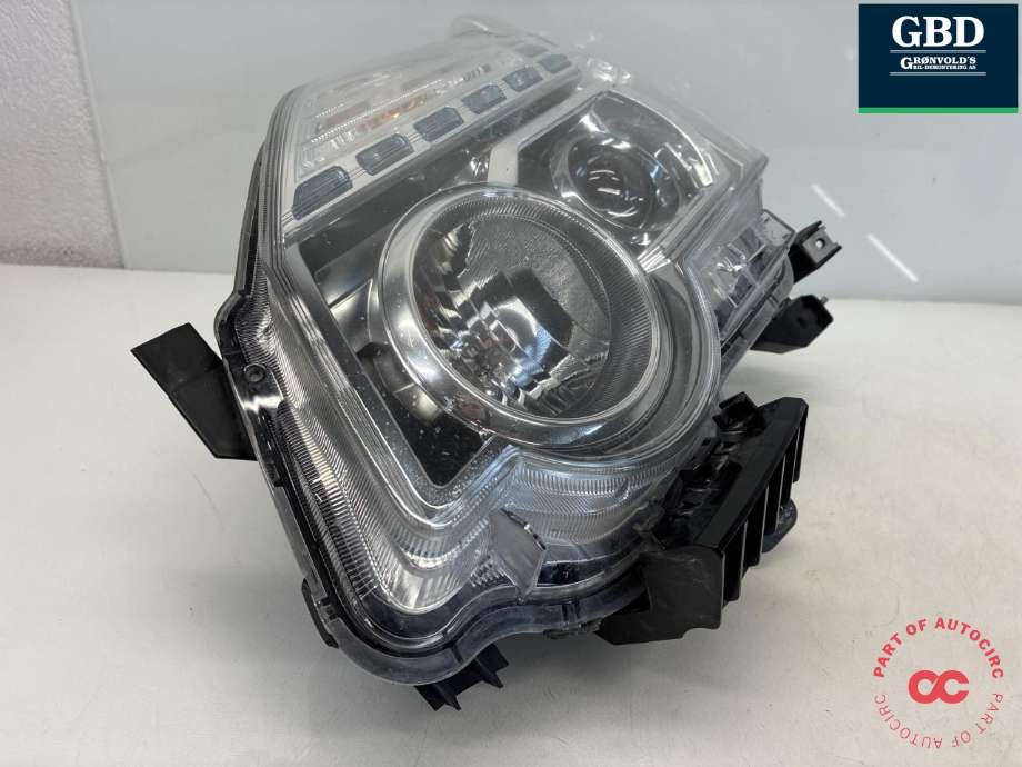 Frontlykt venstre halogen til Nissan X-Trail 2007-2014 (T31) (T31) (260603UF2C|260603UF2A|)