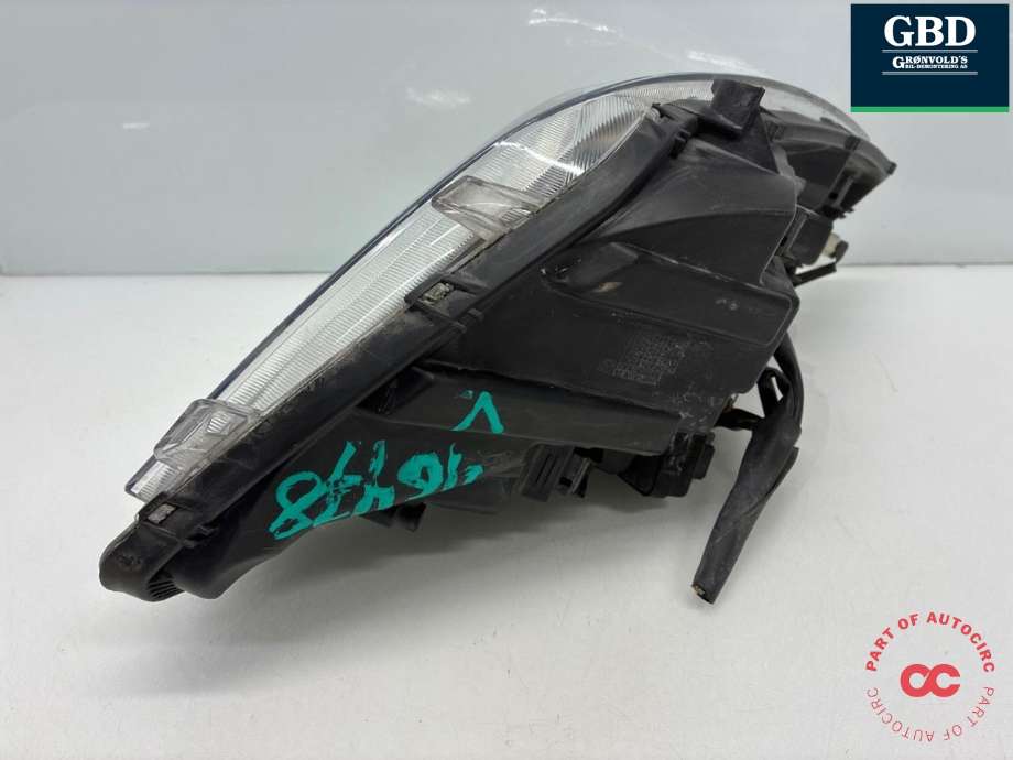 Frontlykt høyre halogen til Toyota Yaris 2009-2011 (Type II, Fase 2)  (811300D330|81130-0D330|)