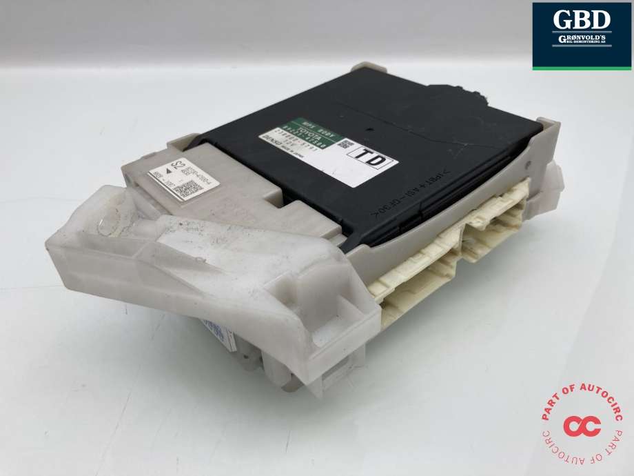 Styreenhet comfort (BCM) til Toyota Prius +7 2012-2020 (Type III) (stasjonsvogn) (stasjonsvogn) (892204EL50|89221-47500|82730-47550-A)