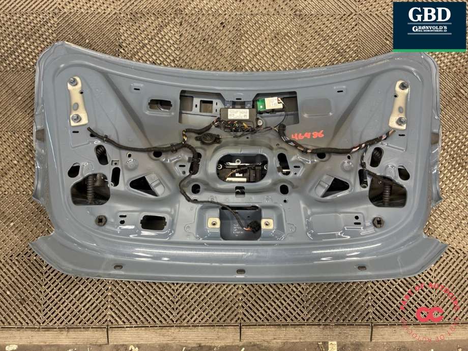 Bakluke sedan til Audi e-tron GT 2021-->>  (4J3 827 025 B|)
