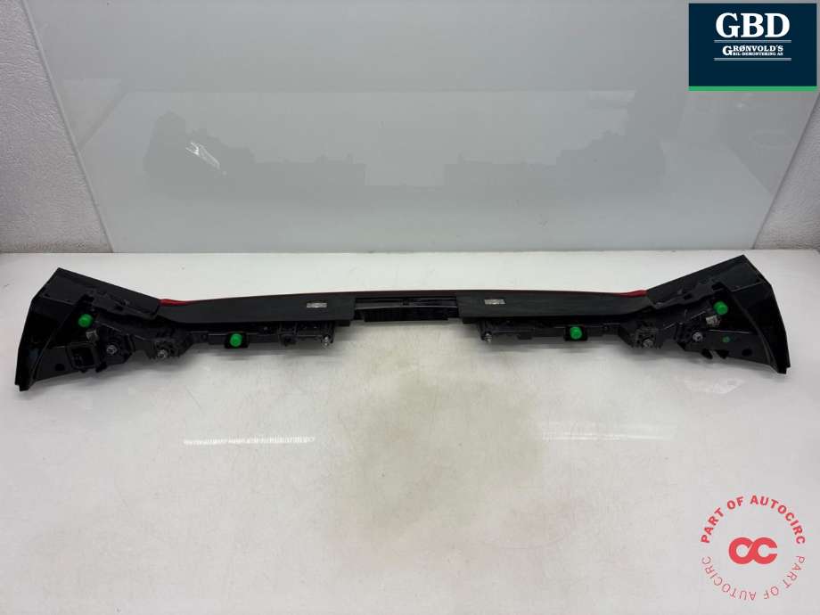 Baklykt midtre til Audi e-tron GT 2021-->> (4J3 945 095|)