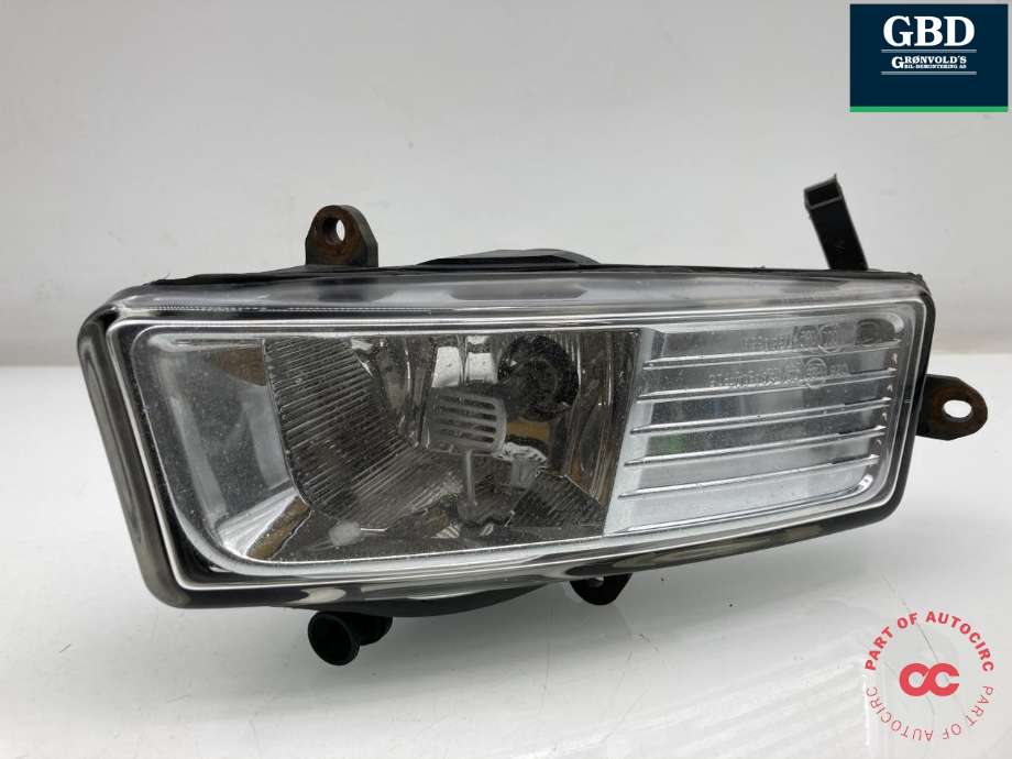Tåkelykt høyre foran til Audi A6, 2008-2011 (Type III, Fase 2) (C6) (C6) (4F0 941 700 C)
