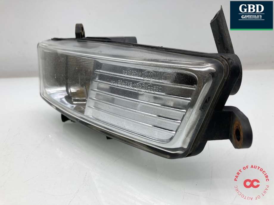Tåkelykt høyre foran til Audi A6 2008-2011 (Type III, Fase 2) (C6) (C6) (4F0 941 700 C|4F0 941 700 A|)