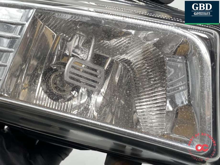 Tåkelykt høyre foran til Audi A6 2008-2011 (Type III, Fase 2) (C6) (C6) (4F0 941 700 C|4F0 941 700 A|)
