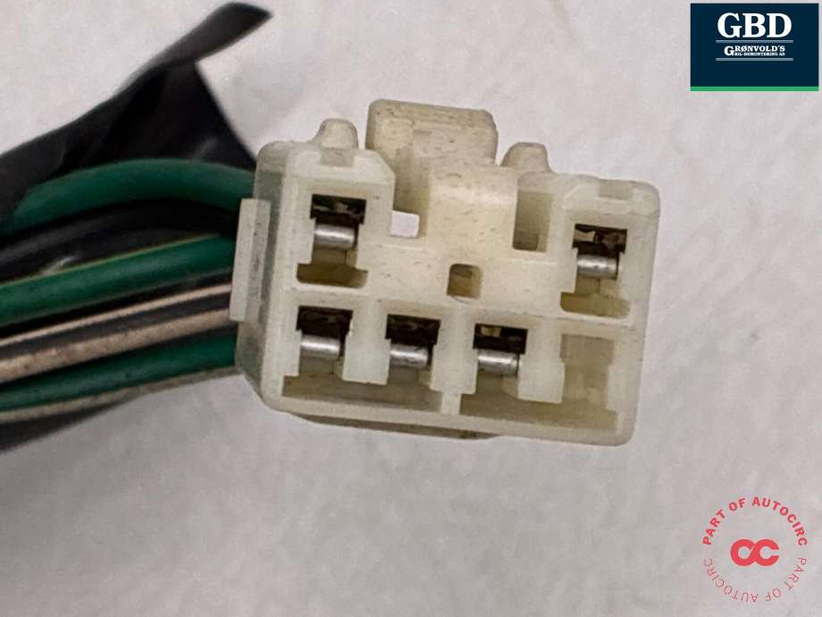 Baklykt høyre til Toyota RAV4 2000-2006 (Type II) (8155142060|)