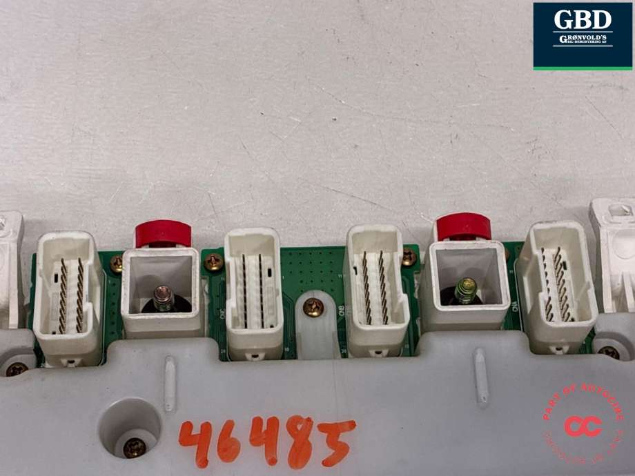 Instrumentpanel til Toyota RAV4 2000-2006 (Type II) (8380042861|)