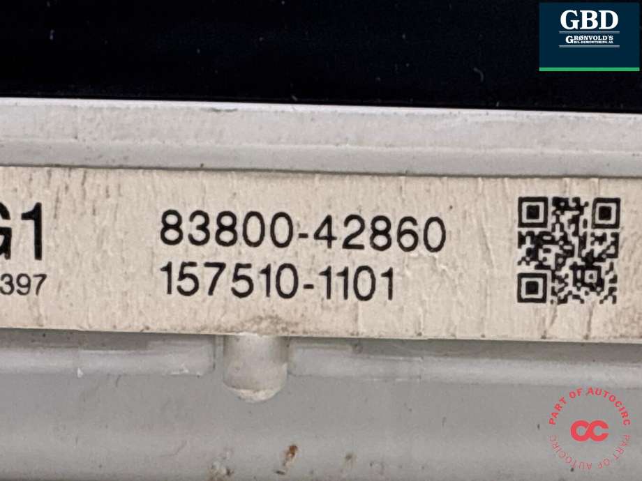Instrumentpanel til Toyota RAV4 2000-2006 (Type II) (8380042861|)