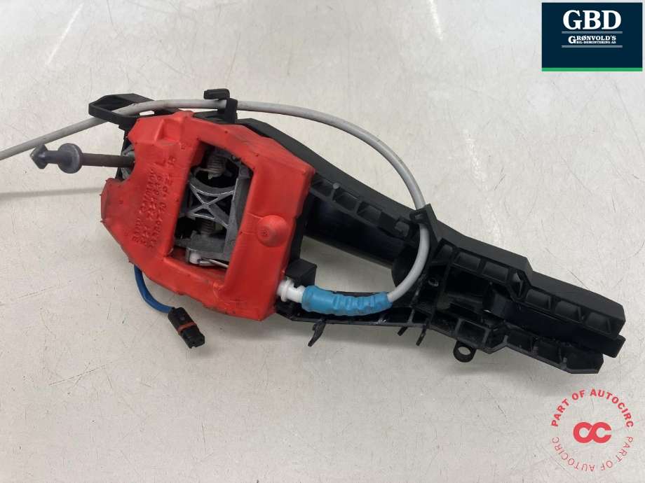 Dørhåndtak utv venstre foran til BMW 3-Serie 2012-2018 (F30/F31/F34) (F30/F31/F34) (51 21 7 207 561|51 21 7 321 639|143897-10)