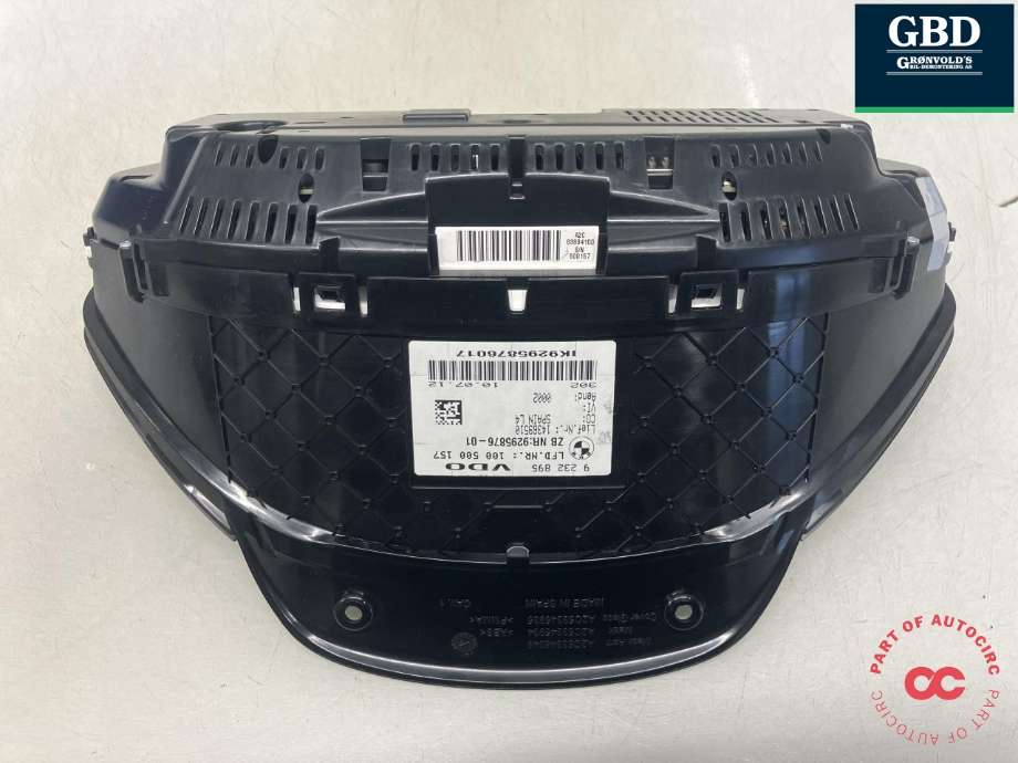 Instrumentpanel til BMW 3-Serie 2012-2018 (F30/F31/F34) (F30/F31/F34) (VDO|62 10 5 A03 A46|9 295 876|9 232 895| 100 500 157| 14369510)