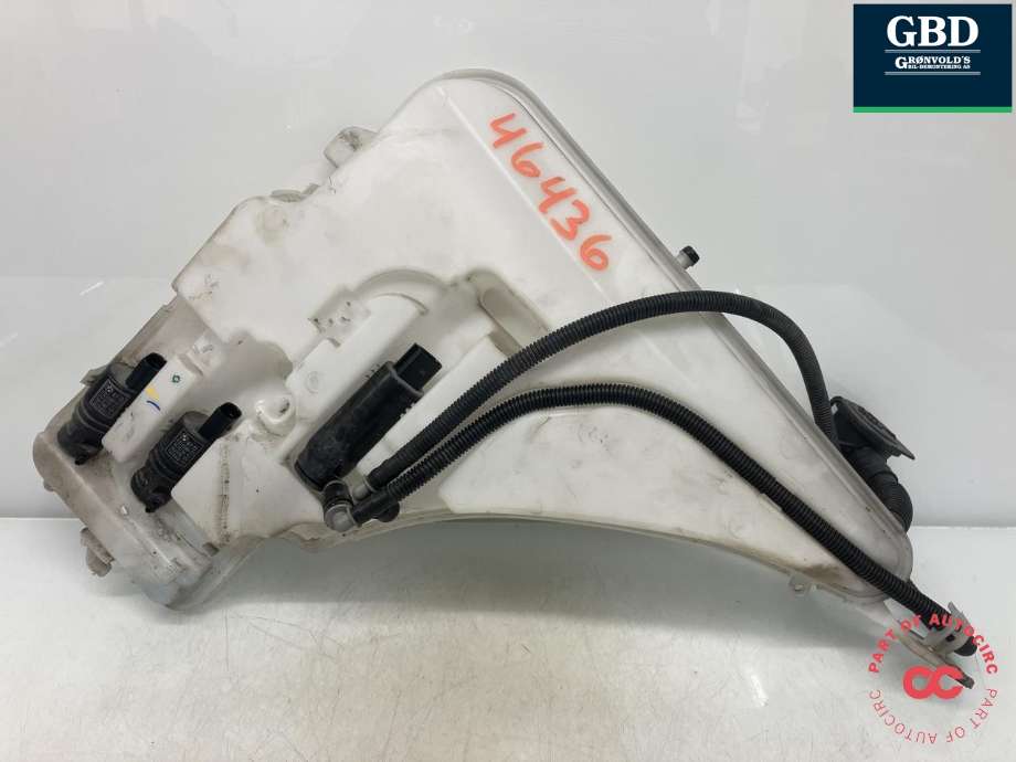 Spylertank foran til BMW 3-Serie 2012-2018 (F30/F31/F34) (F30/F31/F34) (61 66 7 241 676|7 241 675|)