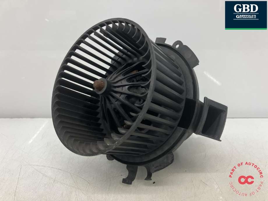 Varmeapparat motor til Nissan Interstar 2004-2010  (BEHR|2720500QAK|B0380|)